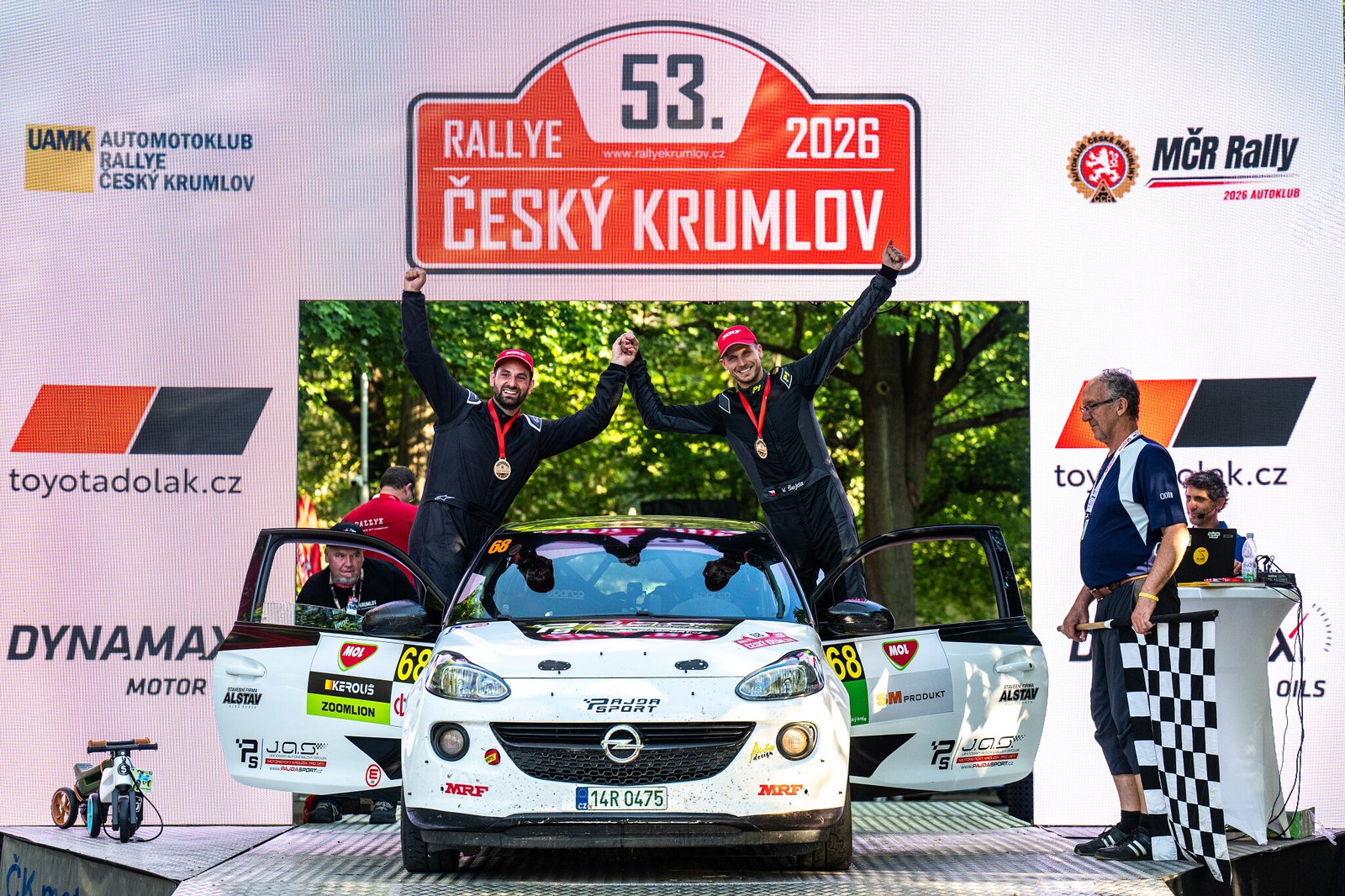 Servisní zázemí týmu na Rallye Český Krumlov